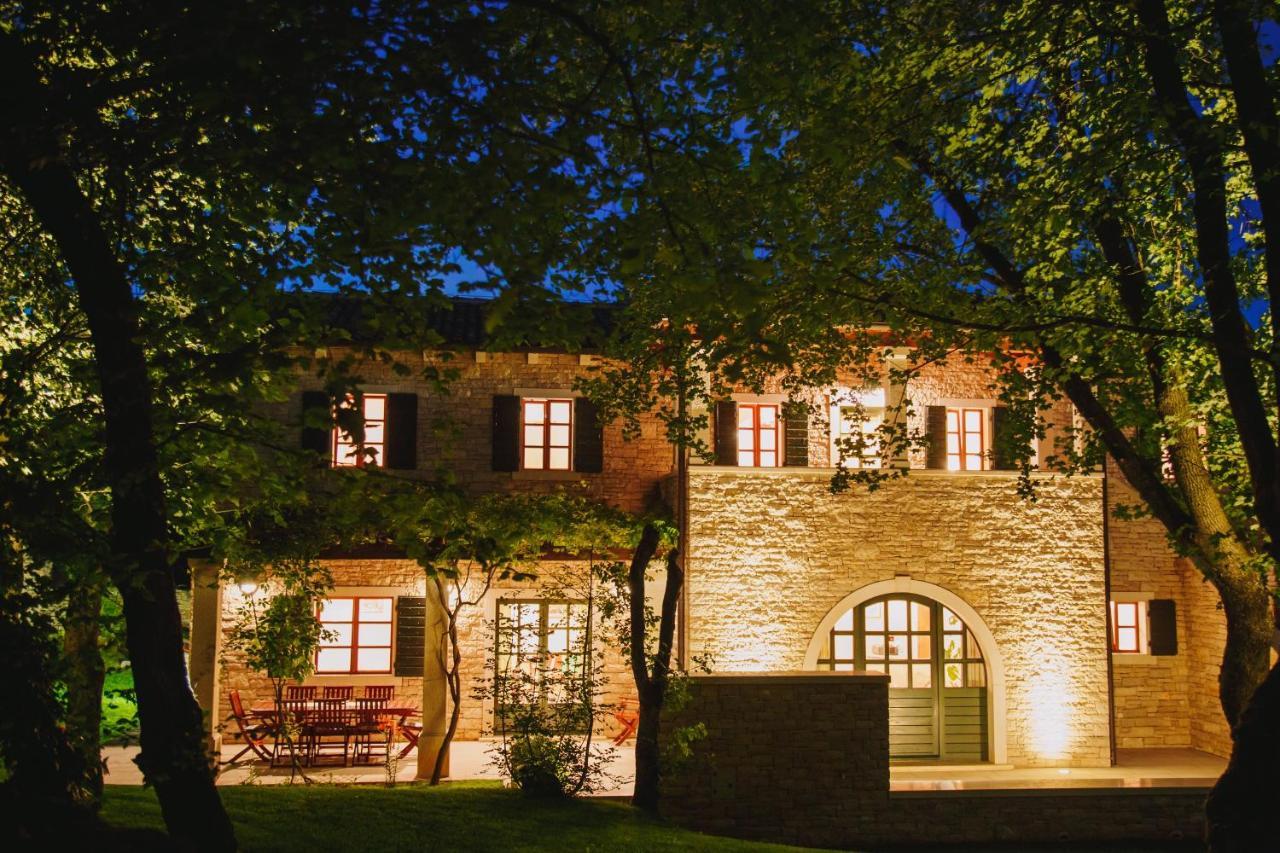 Villa Kringa Tinjan Экстерьер фото